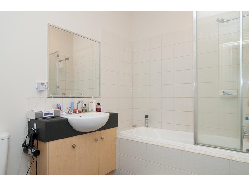 33/11-15 Hewish Road, Croydon VIC 3136