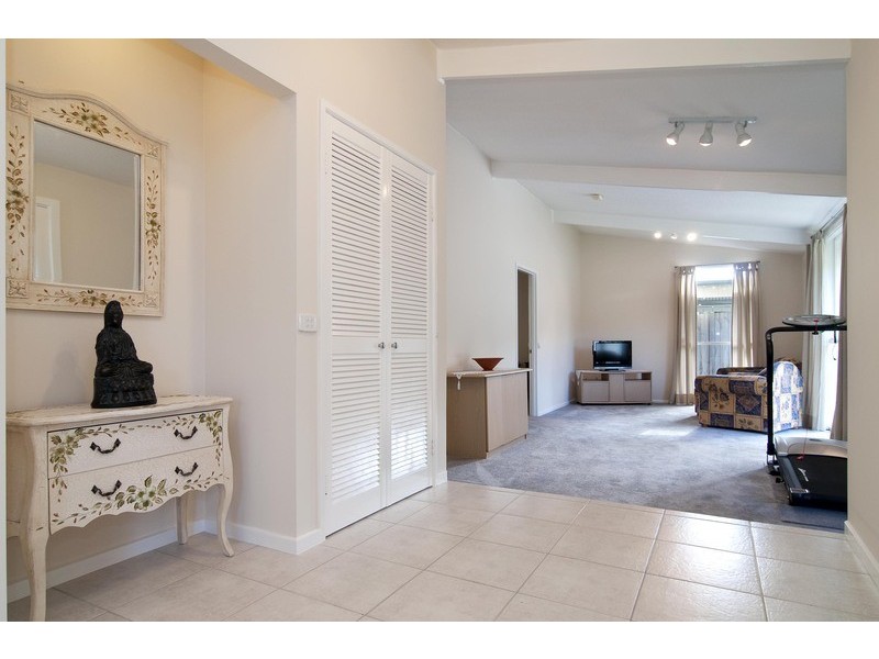 9 Rachael Drive, Mooroolbark VIC 3138