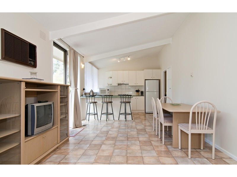 9 Rachael Drive, Mooroolbark VIC 3138