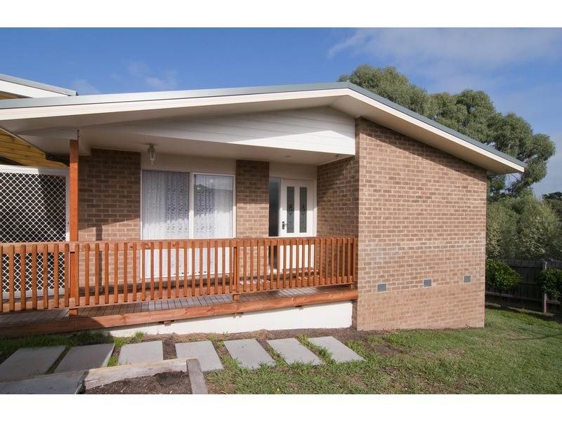 9 Rachael Drive, Mooroolbark VIC 3138