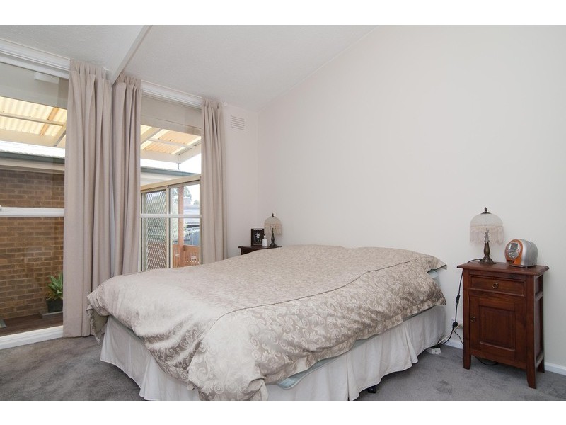 9 Rachael Drive, Mooroolbark VIC 3138