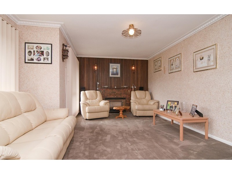 11 Macmillan Street, Mooroolbark VIC 3138