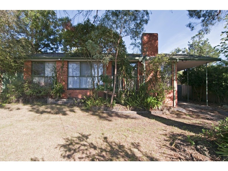 13 Holmes Road, Mooroolbark VIC 3138
