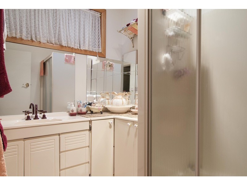 9 Kathy Court, Mooroolbark VIC 3138