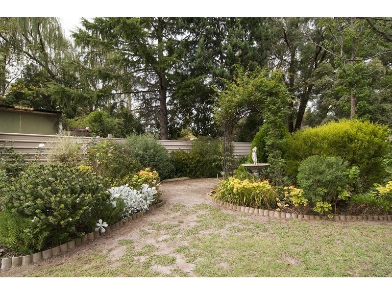 9 Kathy Court, Mooroolbark VIC 3138