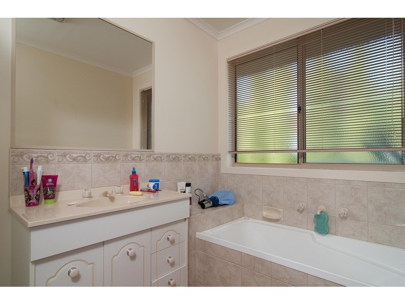 8 Haven Court, Mooroolbark VIC 3138