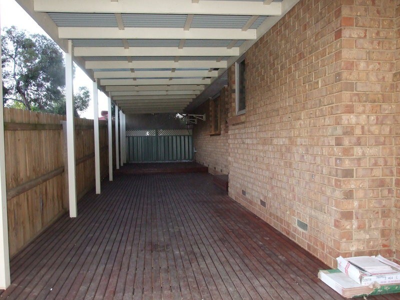 12 Dobell Place, Mooroolbark VIC 3138