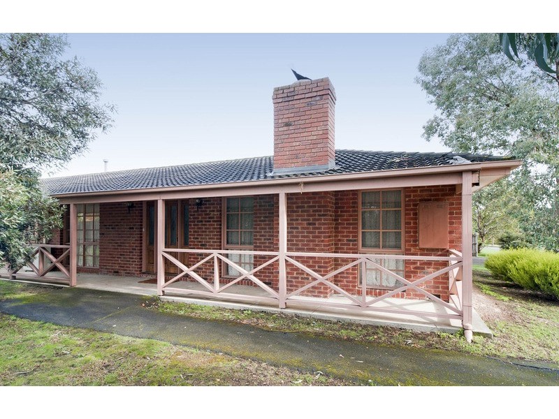 94 Blackburn Road, Mooroolbark VIC 3138