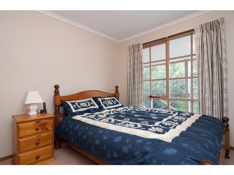 94 Blackburn Road, Mooroolbark VIC 3138