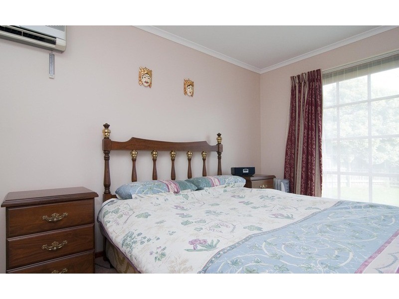 94 Blackburn Road, Mooroolbark VIC 3138