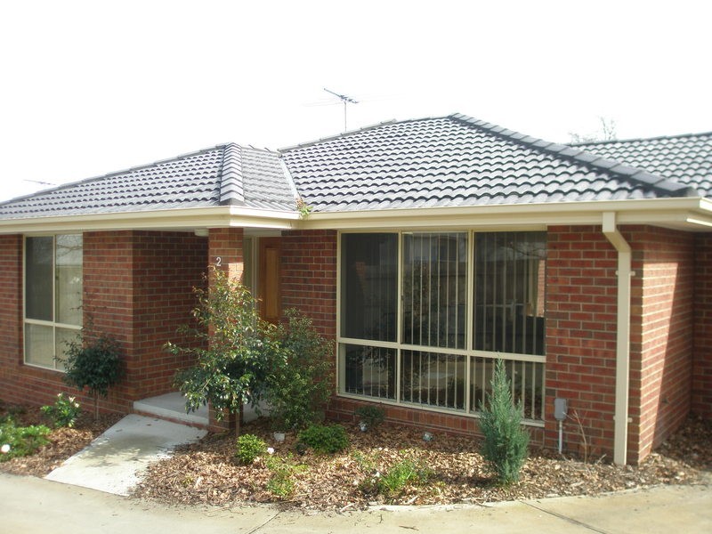 2/12 Ryland Avenue, Croydon VIC 3136