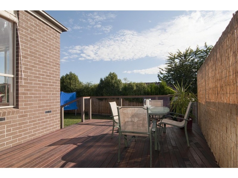 13 Freshfield Avenue, Mooroolbark VIC 3138