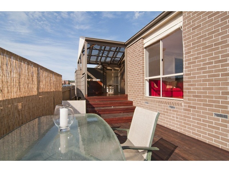 13 Freshfield Avenue, Mooroolbark VIC 3138