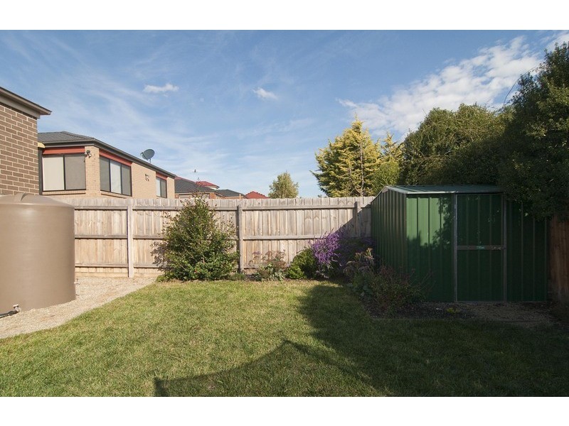 13 Freshfield Avenue, Mooroolbark VIC 3138