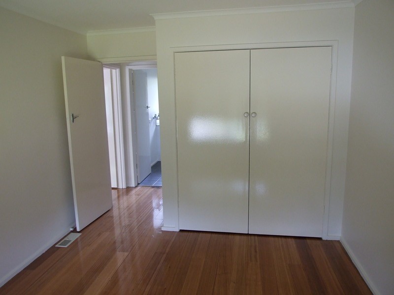 6 Dennis Court, Mooroolbark VIC 3138