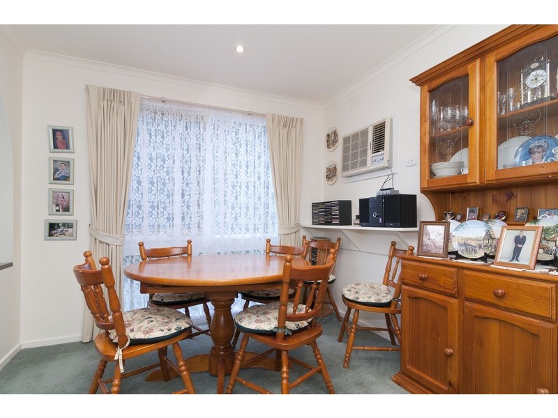 16 Birkenhead Drive, Kilsyth VIC 3137