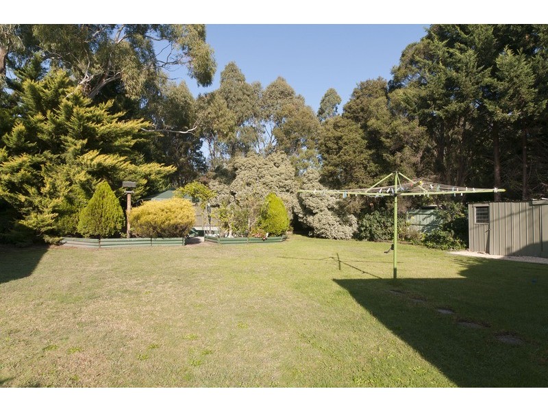 16 Birkenhead Drive, Kilsyth VIC 3137