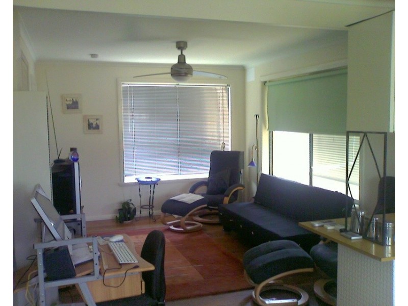 4/13 Hawthory Road, Kilsyth VIC 3137