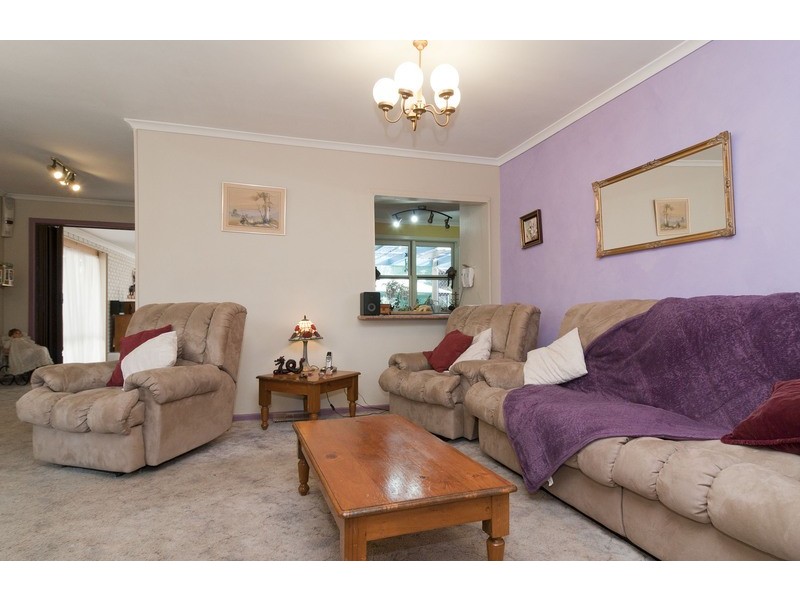 21 Lucas Avenue, Kilsyth VIC 3137