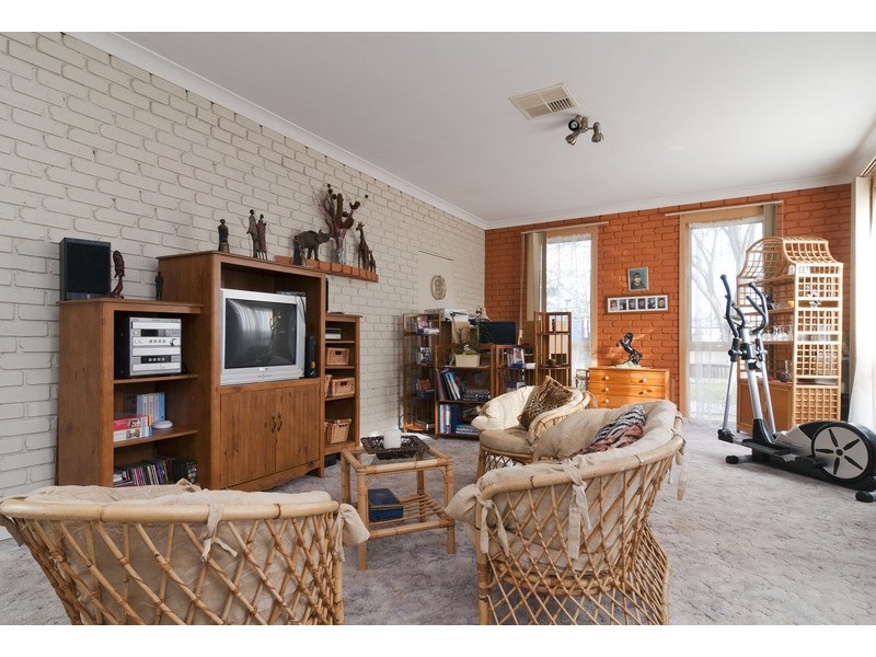 21 Lucas Avenue, Kilsyth VIC 3137