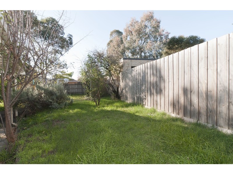 25 Lincoln Road, Croydon VIC 3136