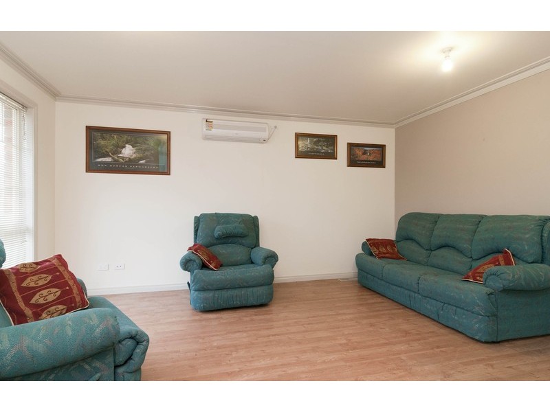 4/18 Russell Avenue, Mooroolbark VIC 3138