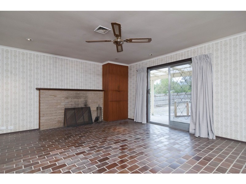 61 Lancaster Road, Mooroolbark VIC 3138