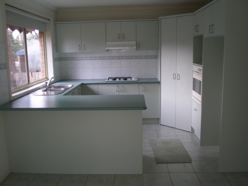 2/76 Brice Avenue, Mooroolbark VIC 3138