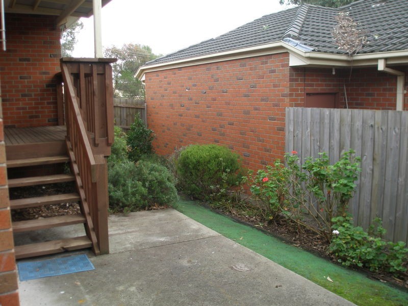 2/76 Brice Avenue, Mooroolbark VIC 3138