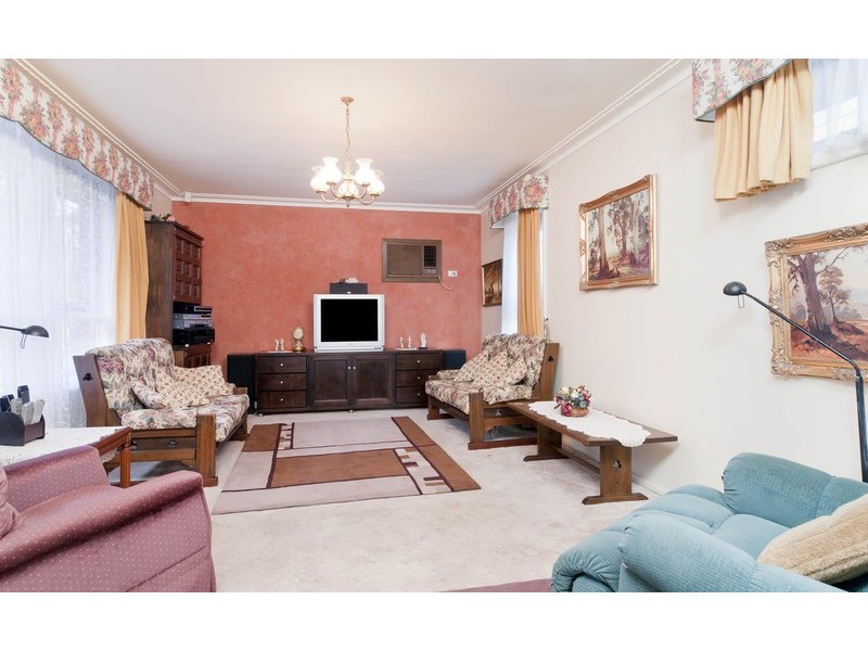 1 Marlow Street, Mooroolbark VIC 3138