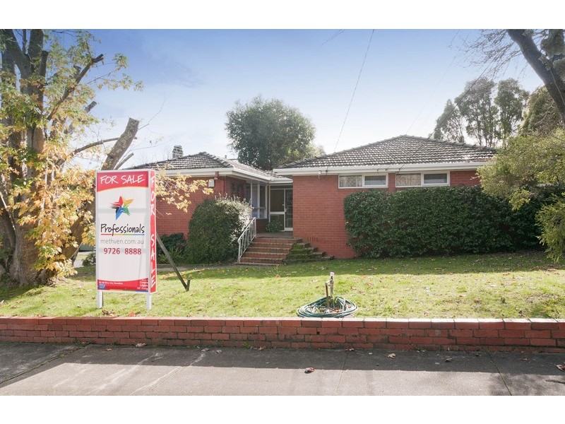1 Marlow Street, Mooroolbark VIC 3138