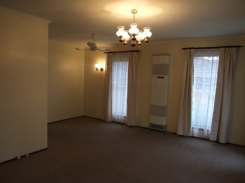 64 Cherylnne Crescent, Kilsyth VIC 3137