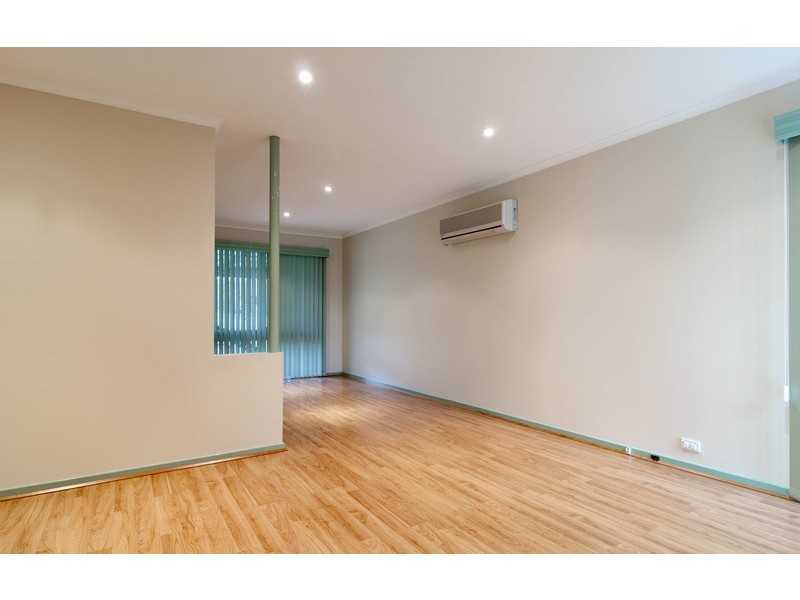 10 Myoora Drive, Mooroolbark VIC 3138