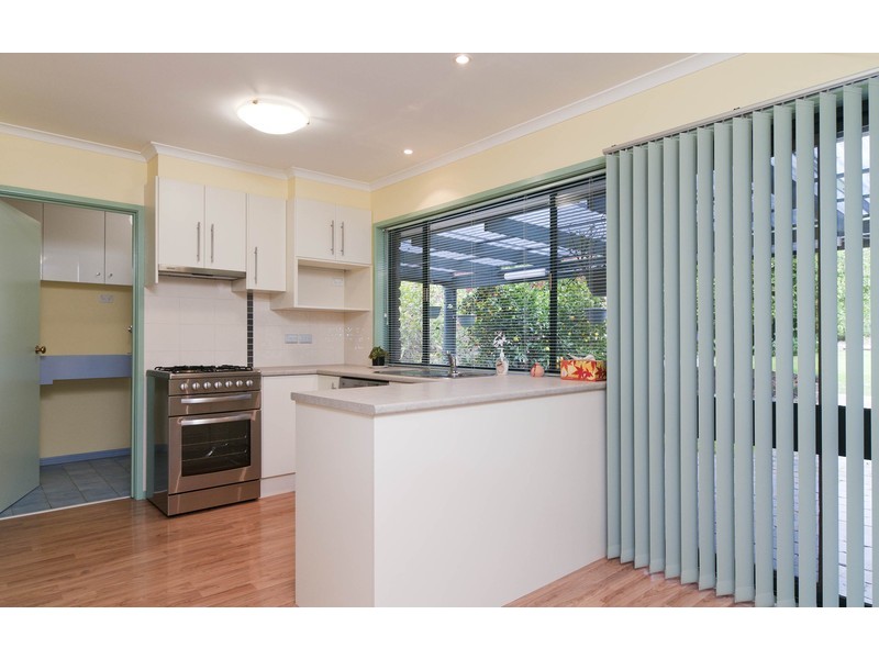 10 Myoora Drive, Mooroolbark VIC 3138