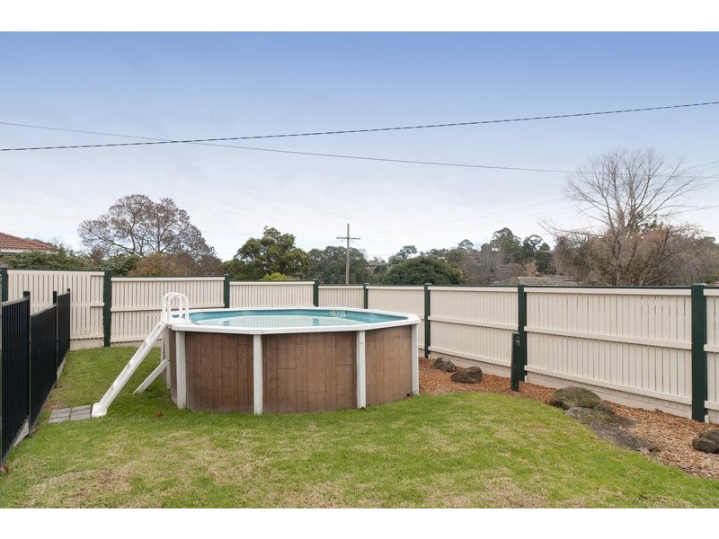 10 Myoora Drive, Mooroolbark VIC 3138