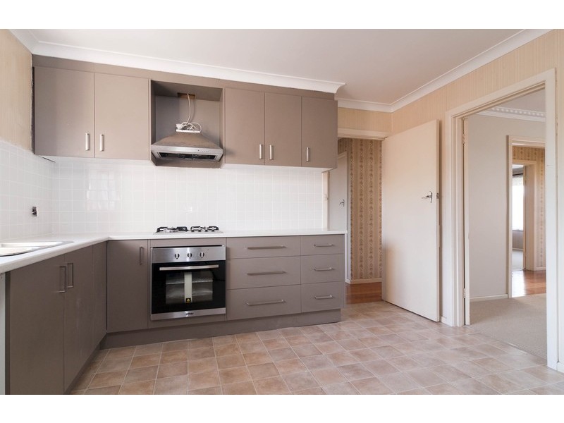 1/6 Bridges Avenue, Mooroolbark VIC 3138
