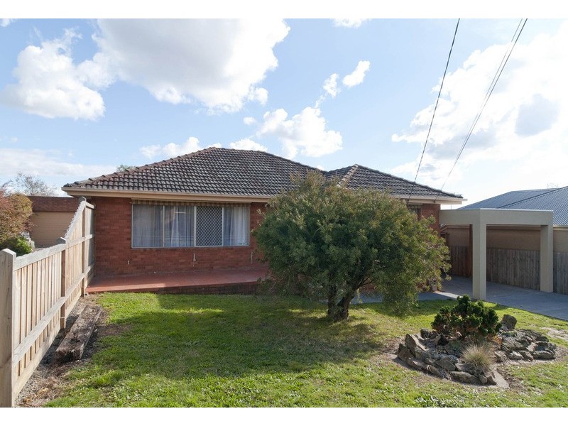 1/6 Bridges Avenue, Mooroolbark VIC 3138