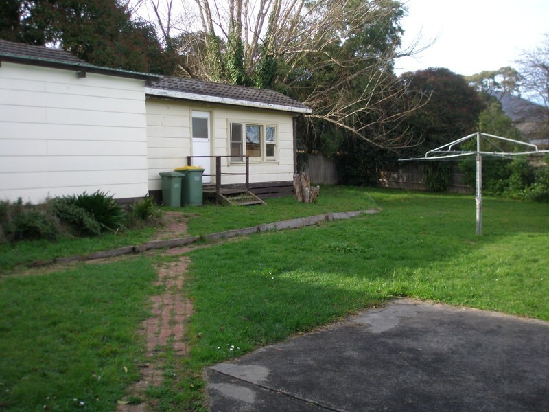 Bungalow/64 Balmoral Street, Kilsyth VIC 3137