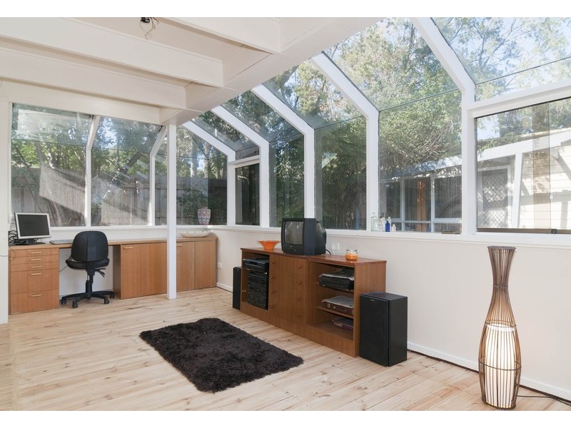6 Marlow Street, Mooroolbark VIC 3138