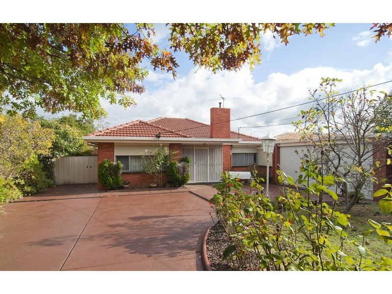 2 Ryland Avenue, Croydon VIC 3136