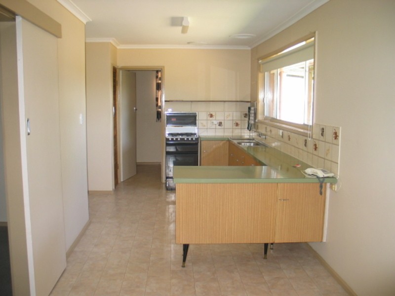 5 Kalimna Street, Mooroolbark VIC 3138