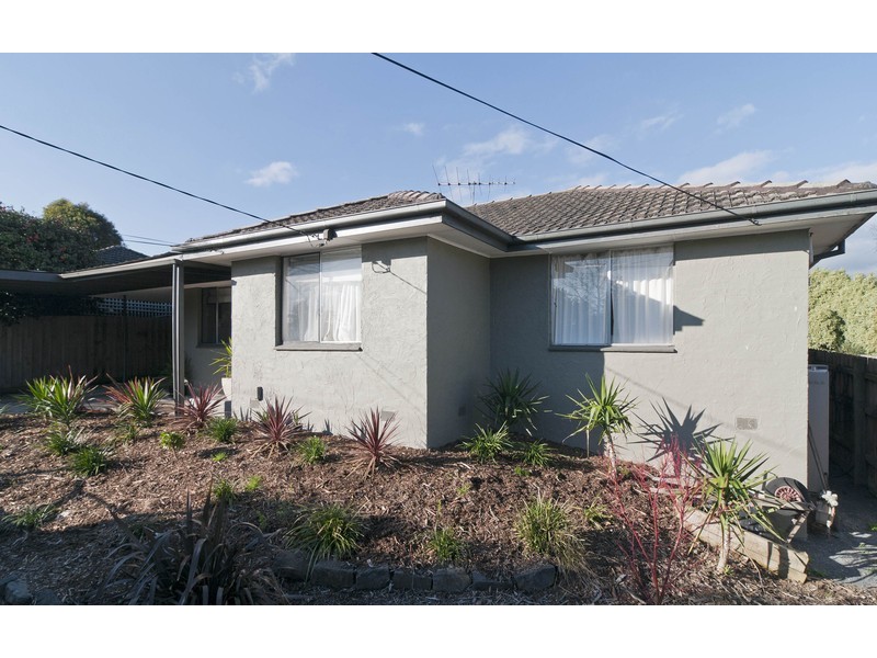 6 Wimbledon Court, Mooroolbark VIC 3138