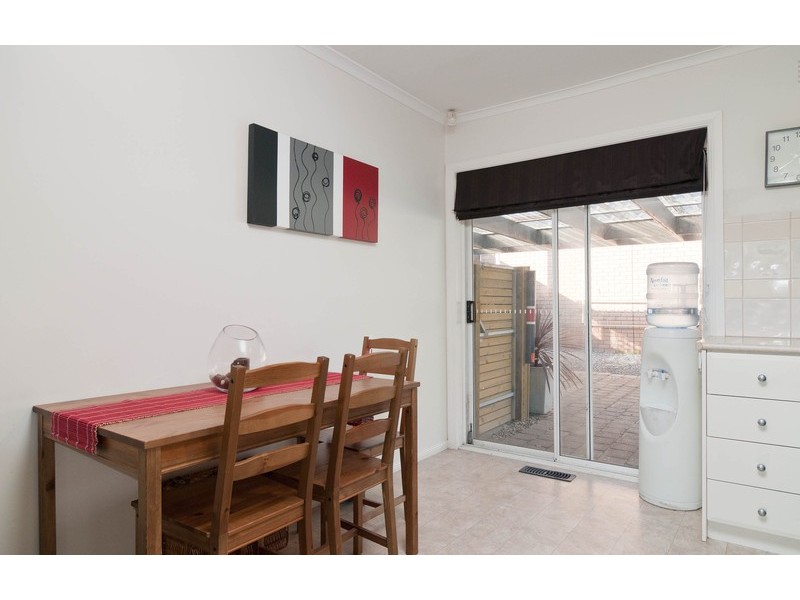 6 Wimbledon Court, Mooroolbark VIC 3138