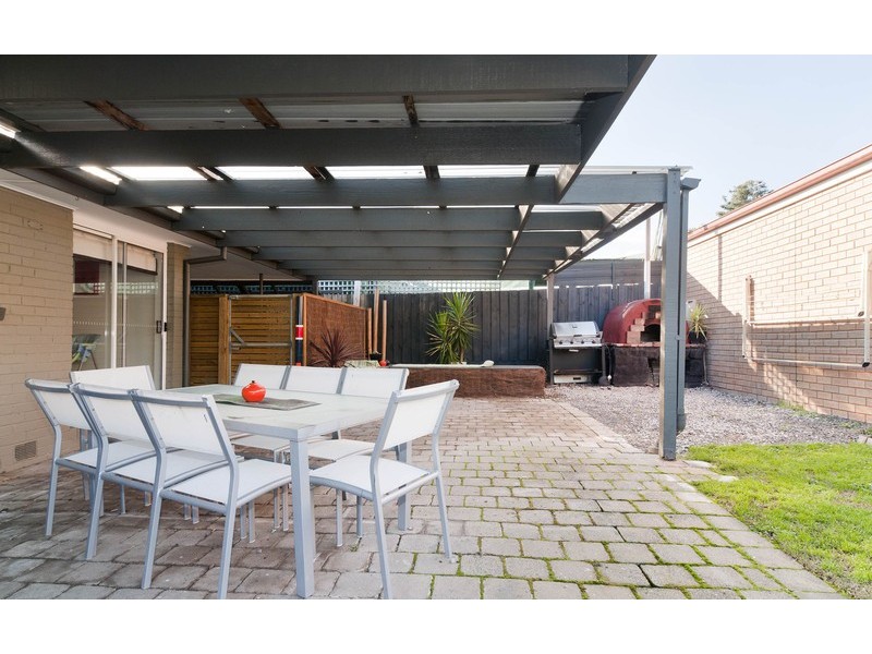 6 Wimbledon Court, Mooroolbark VIC 3138