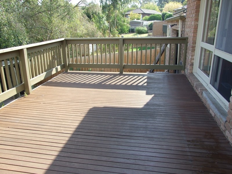 24 Eastwood Crescent, Mooroolbark VIC 3138