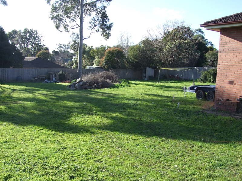 2/12 Meadowgate Drive, Chirnside Park VIC 3116