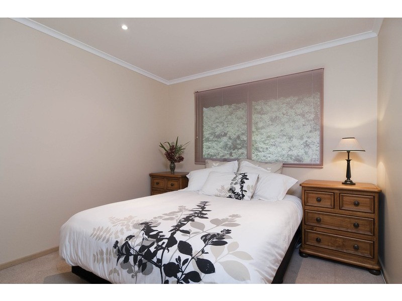 5 Camelot Court, Mooroolbark VIC 3138