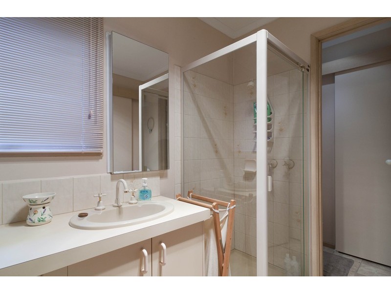 5 Camelot Court, Mooroolbark VIC 3138