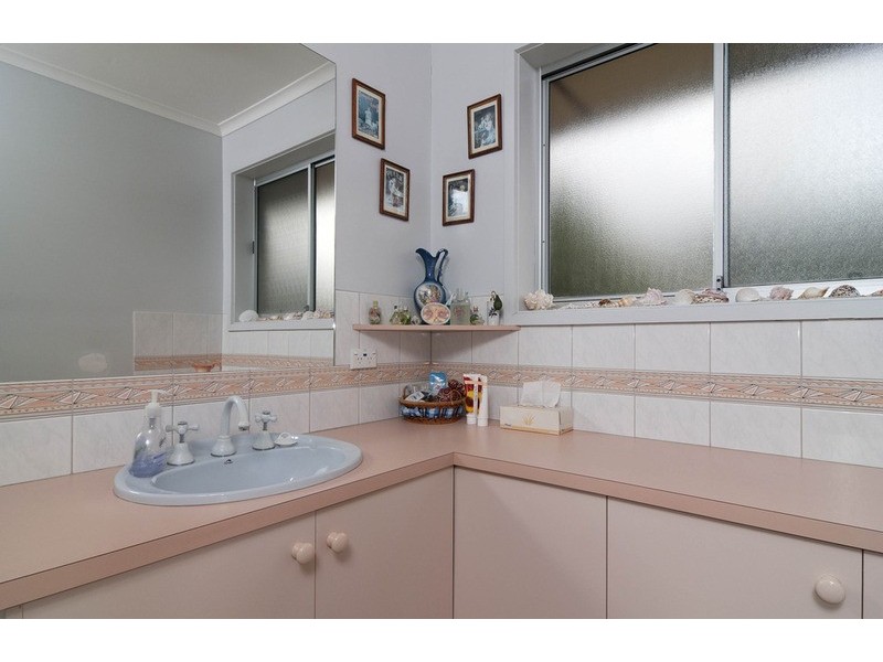 42 Swinburne Avenue, Mooroolbark VIC 3138