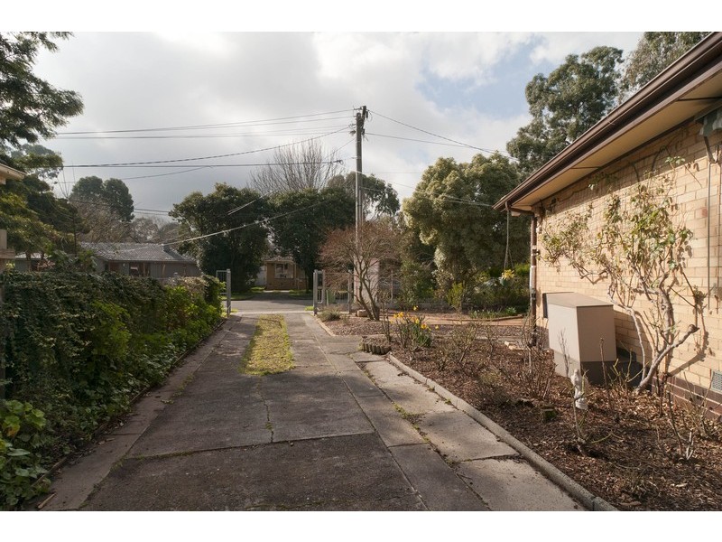 42 Swinburne Avenue, Mooroolbark VIC 3138